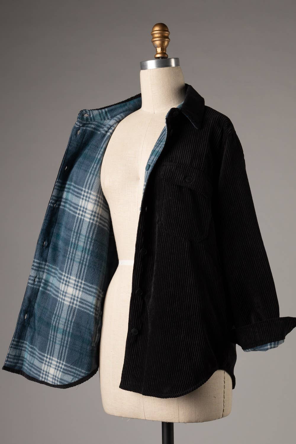 I-FS8208-Reversible corduroy button down jacket