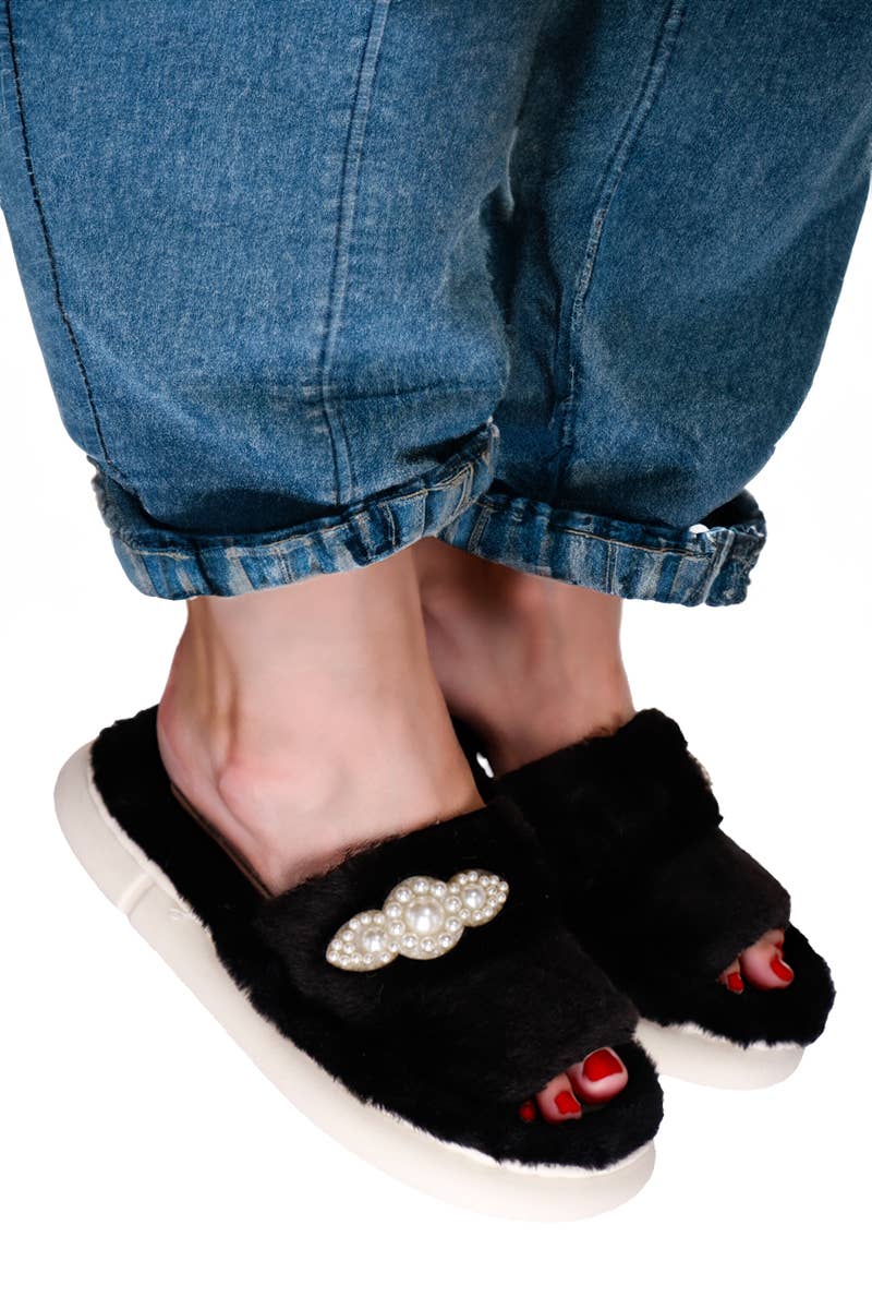 Faux Pearl Decor Double Strap Fluffy Fur Cloud Slides