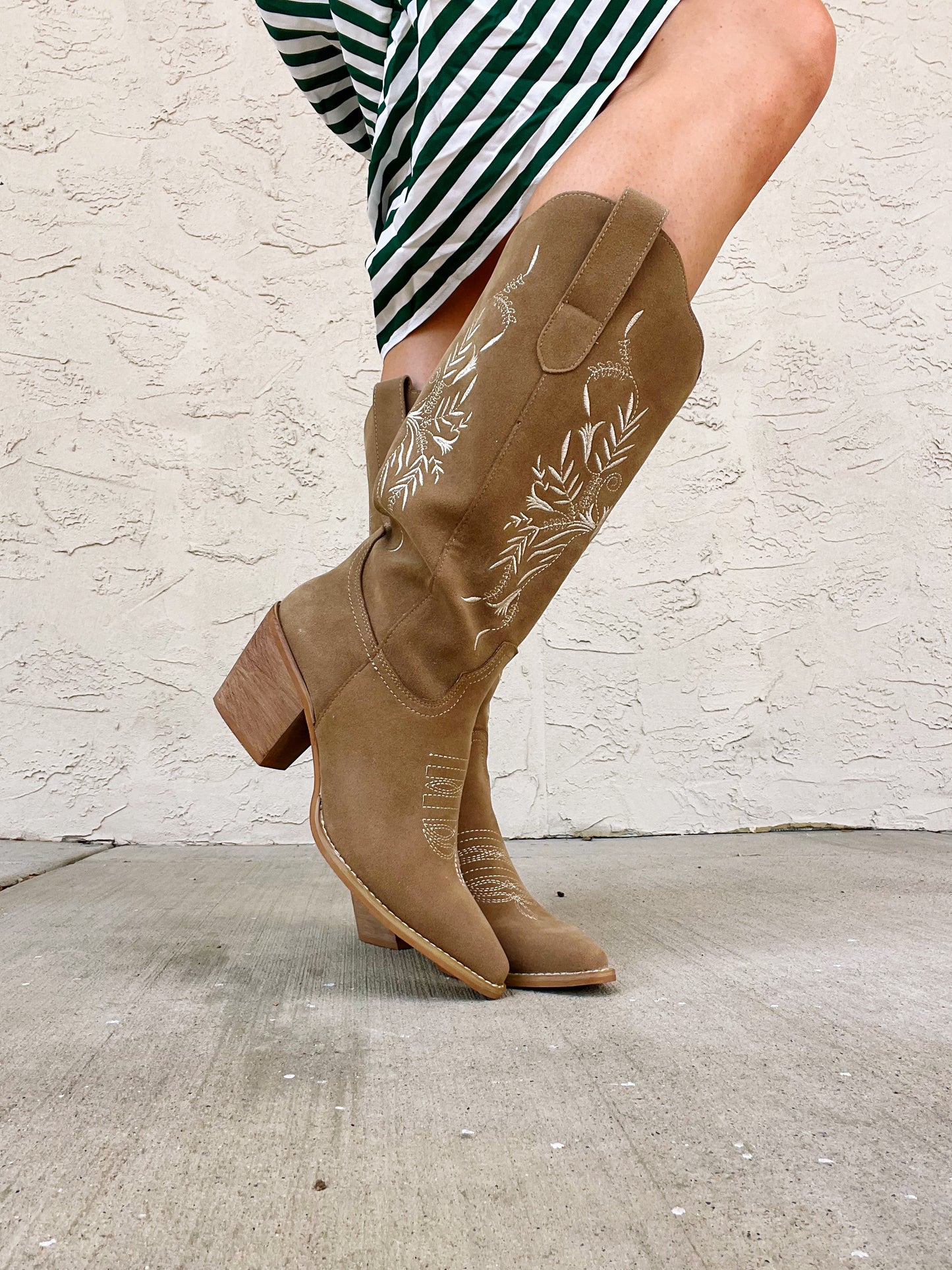 Mi.iM Floral Boot