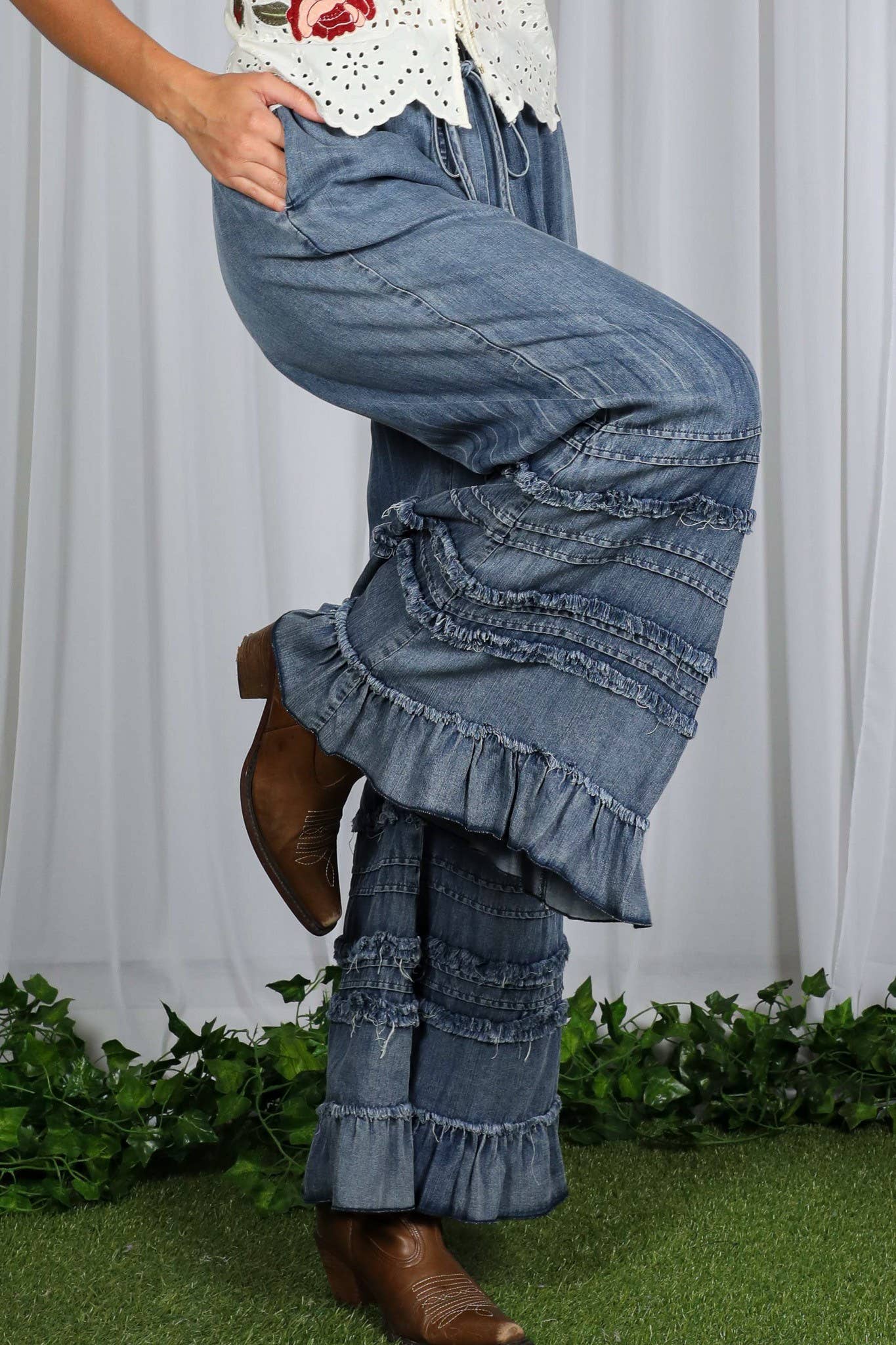 Flared Ruffle Hem Washed Chambray Crop Denim Pants VP83039