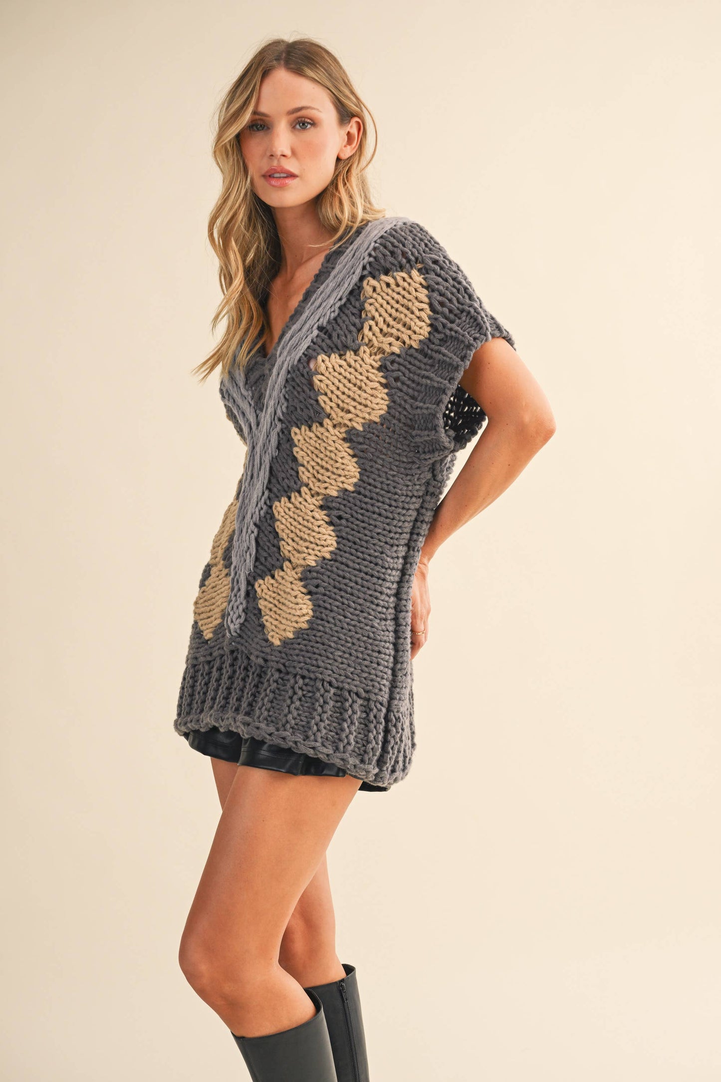 V-NECK CHINKY KNIT SWEATER VEST TUNIC