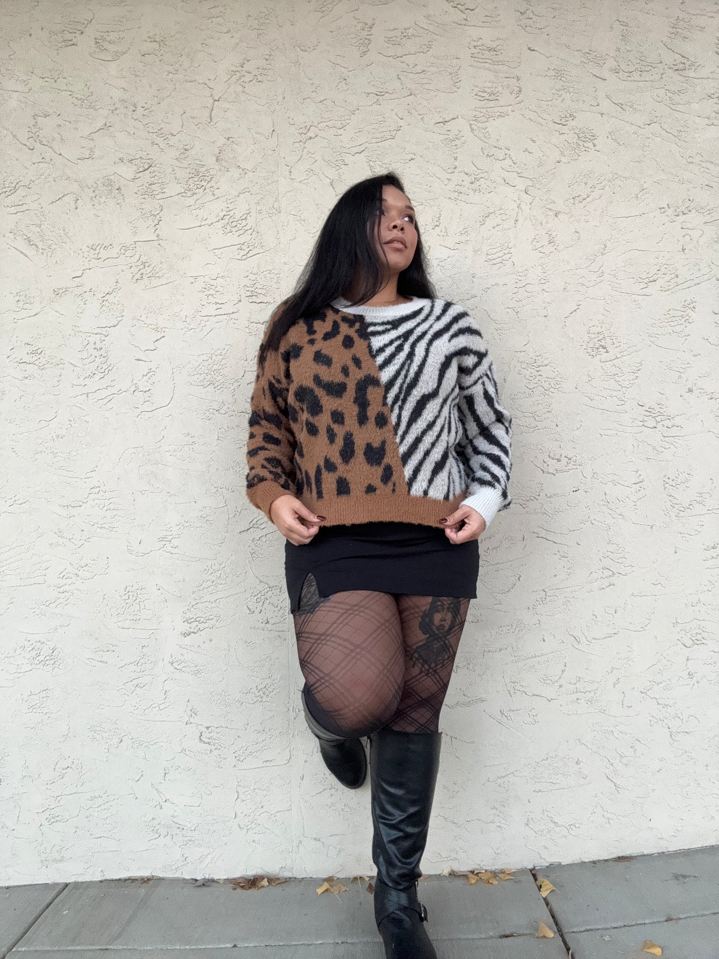 MULTI ANIMAL DUO PRINTED SOFT SWEATER TOP